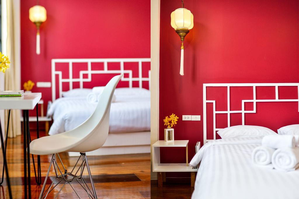 The Rommanee Classic Guesthouse Phuket Room photo